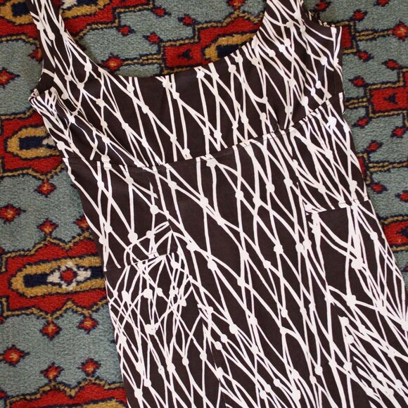 Y2K DVF Abstract fishnet print brown and white silk jersey scoop back dress - Picture 8 of 9